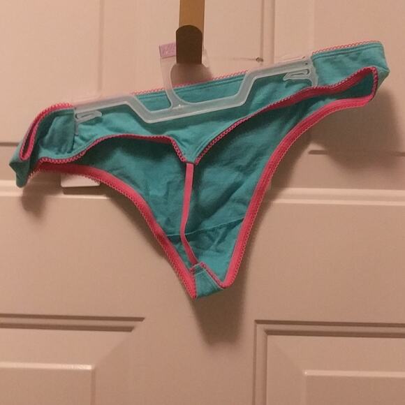 Back Talk Christmas holiday theme Santa Baby g-strong thong women's size 8 XL - Picture 3 of 3